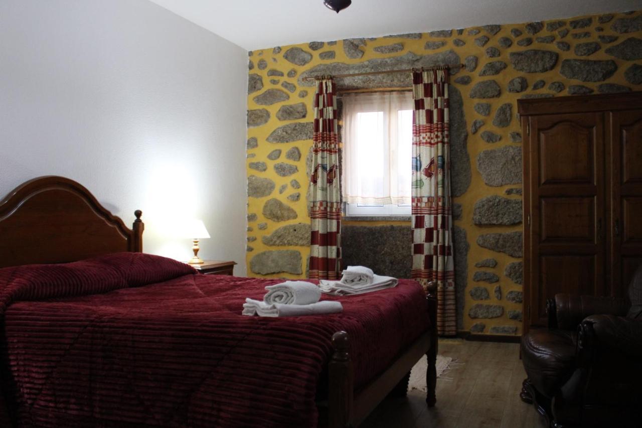 Casa Da Ramada Villa คัมโปดูเชเรส ภายนอก รูปภาพ